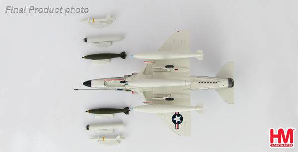 1/72 A-4C Skyhawk VA-153 USS Coral Sea