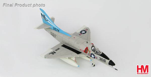 1/72 A-4C Skyhawk VA-153 USS Coral Sea