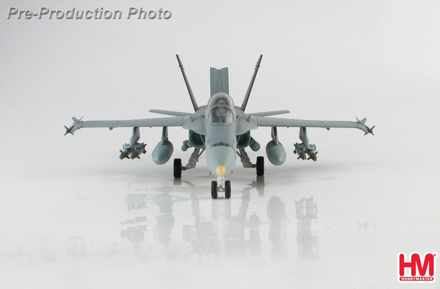 1/72 McDonnell Douglas F/A-18D Hornet 164685 VMFA(AW)-121 Green Knights 2004