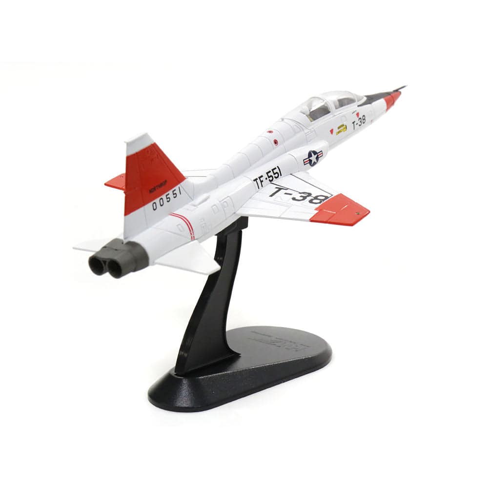1/72 T-38A Talon - Jackie Cochran - 61
