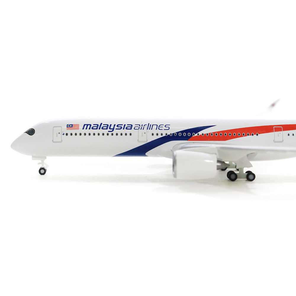 1/500 Malaysia Airlines Airbus A350-900