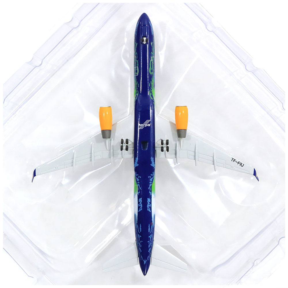 1-400 Icelandair Boeing 757-200