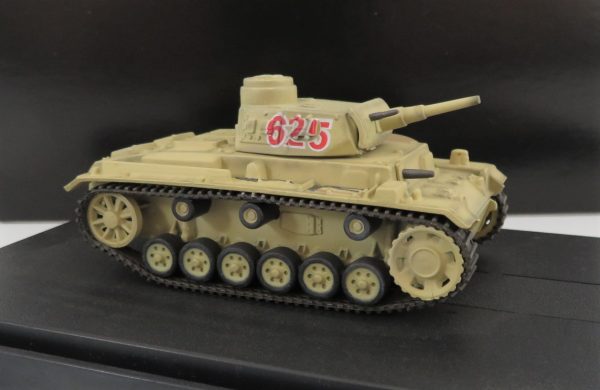 Panzerkampf 1/72 German WWII Panzer III Ausf.G SD. KFZ.141 1941 Desert Camouflage