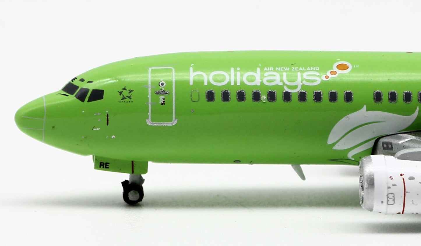 1/400 Air New Zealand Holidays B737-300 ZK-FRE