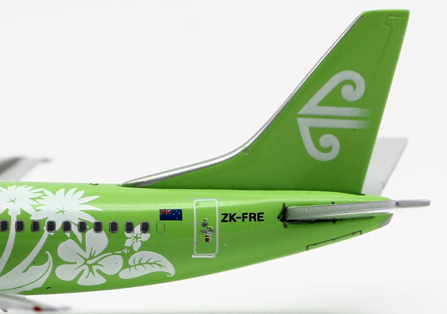1/400 Air New Zealand Holidays B737-300 ZK-FRE
