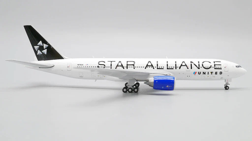 1/400 United Airlines B777200ER N218UA Star Alliance