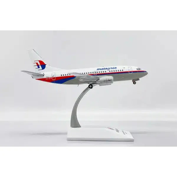 1/200 Malaysia Airlines Boeing 737-500 Reg: 9M-MFH with Stand