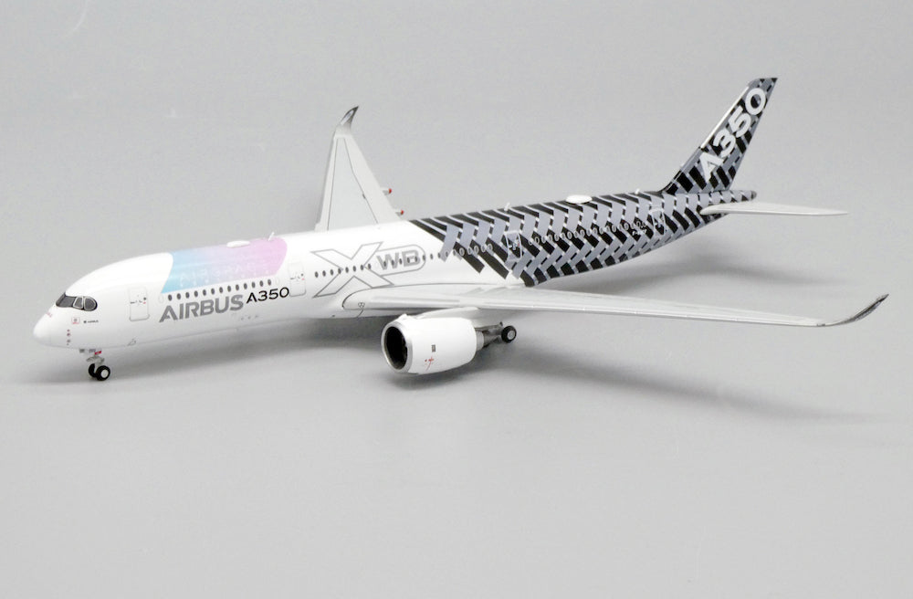 Airbus Industrie Airbus A350-900 F-WWCF ? Airspace Explorer ? Flaps Down