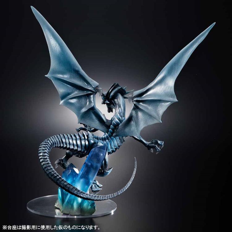 ART WORKS MONSTERS YuGiOh! Duel Monsters Blue Eyes White Dragon ~Holographic Edition~