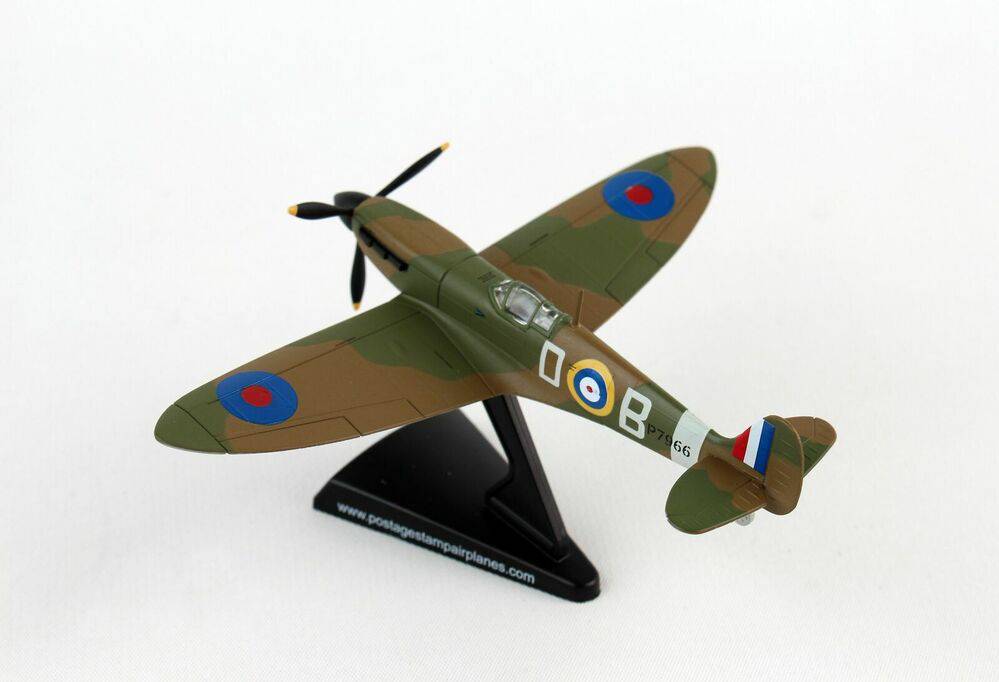 1/93 Spitfire Mk II RAF Tangmere Wing P7966 Douglas Bader