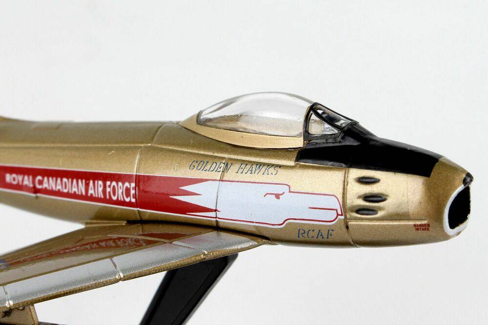 1/110 RCAF Canadair Sabre Golden Hawks