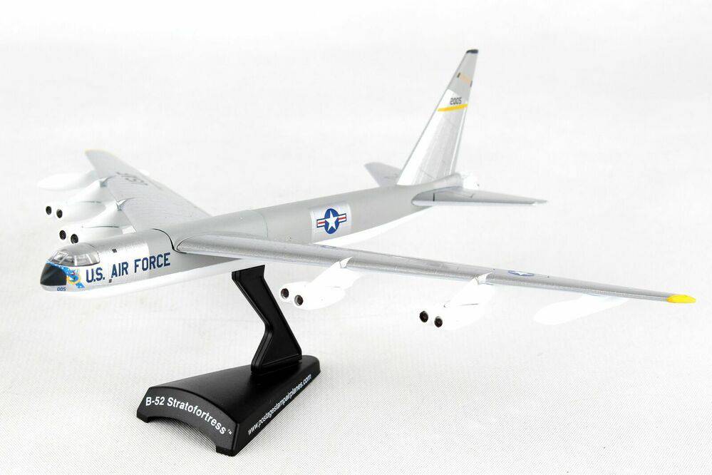 1/300 Boeing B52 Stratofortress Silver