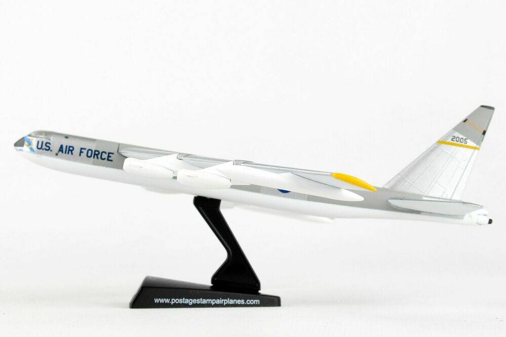 1/300 Boeing B52 Stratofortress Silver