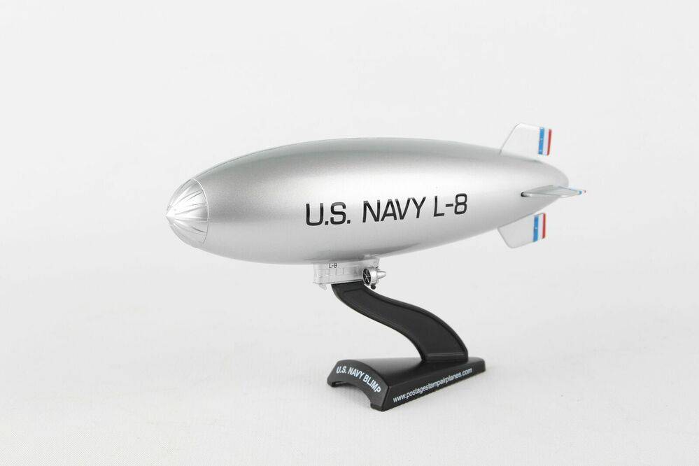 1/350 US Navy Blimp L-8 - The Ghost Blimp -