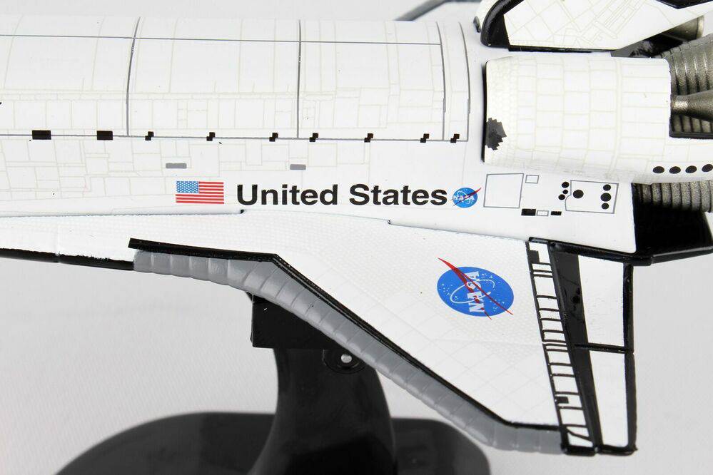 1/300 Space Shuttle Atlantis OV104