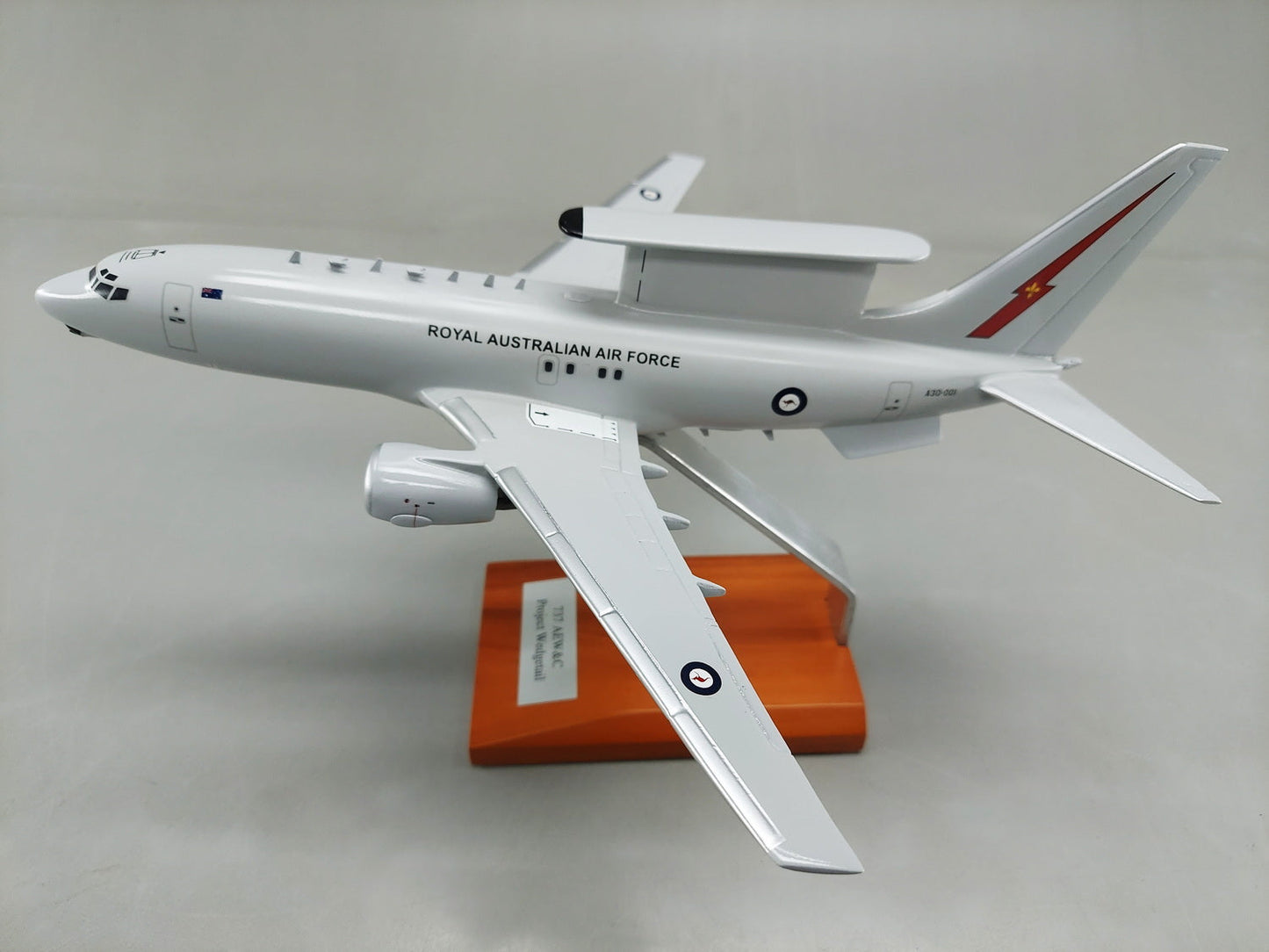 1/100 Boeing E7A Wedgetail A35003 RAAF Base Williamtown No.2 SQN Licensed Air Force Centenary Prod