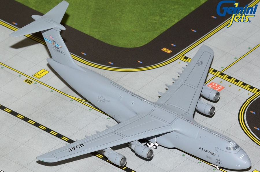 1/400 U.S. Air Force C5M Super Galaxy 690024 (Dover AFB)