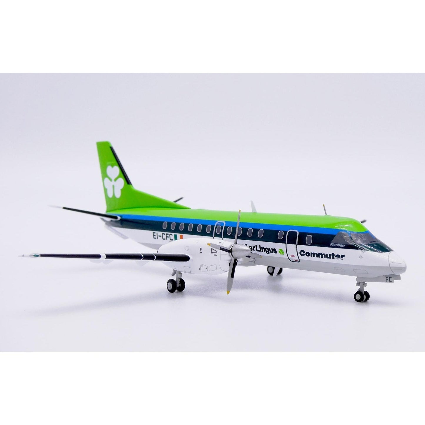 1/200 Aer Lingus Commuter Saab 340B Reg: EI-CFC with Stand