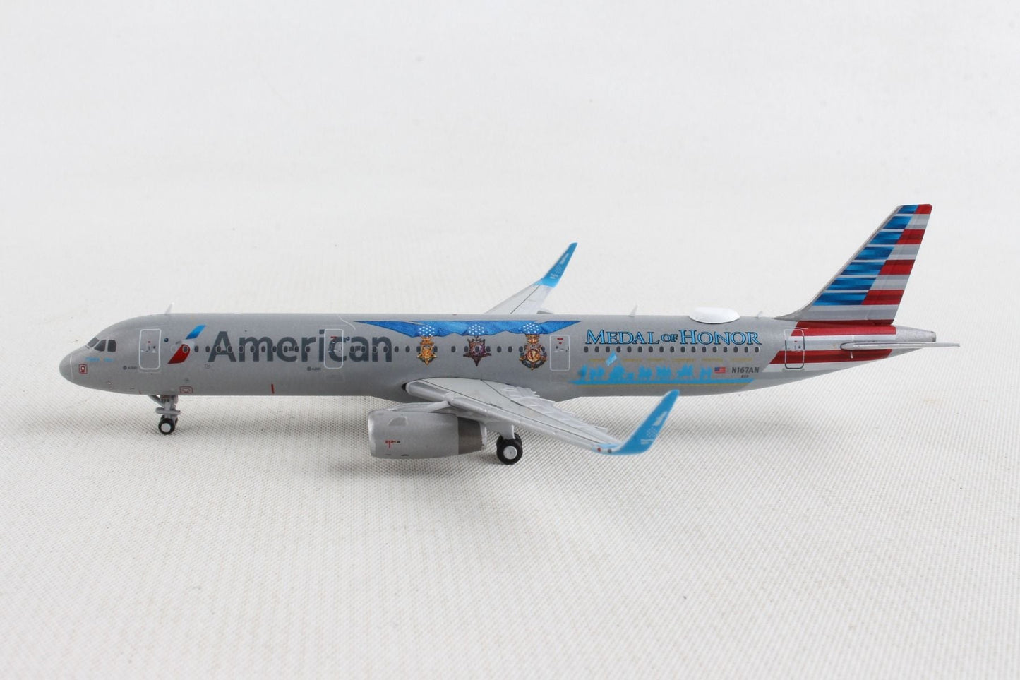 1/400 American Airlines A321S N167AN Flagship Valor/Medal of Honor