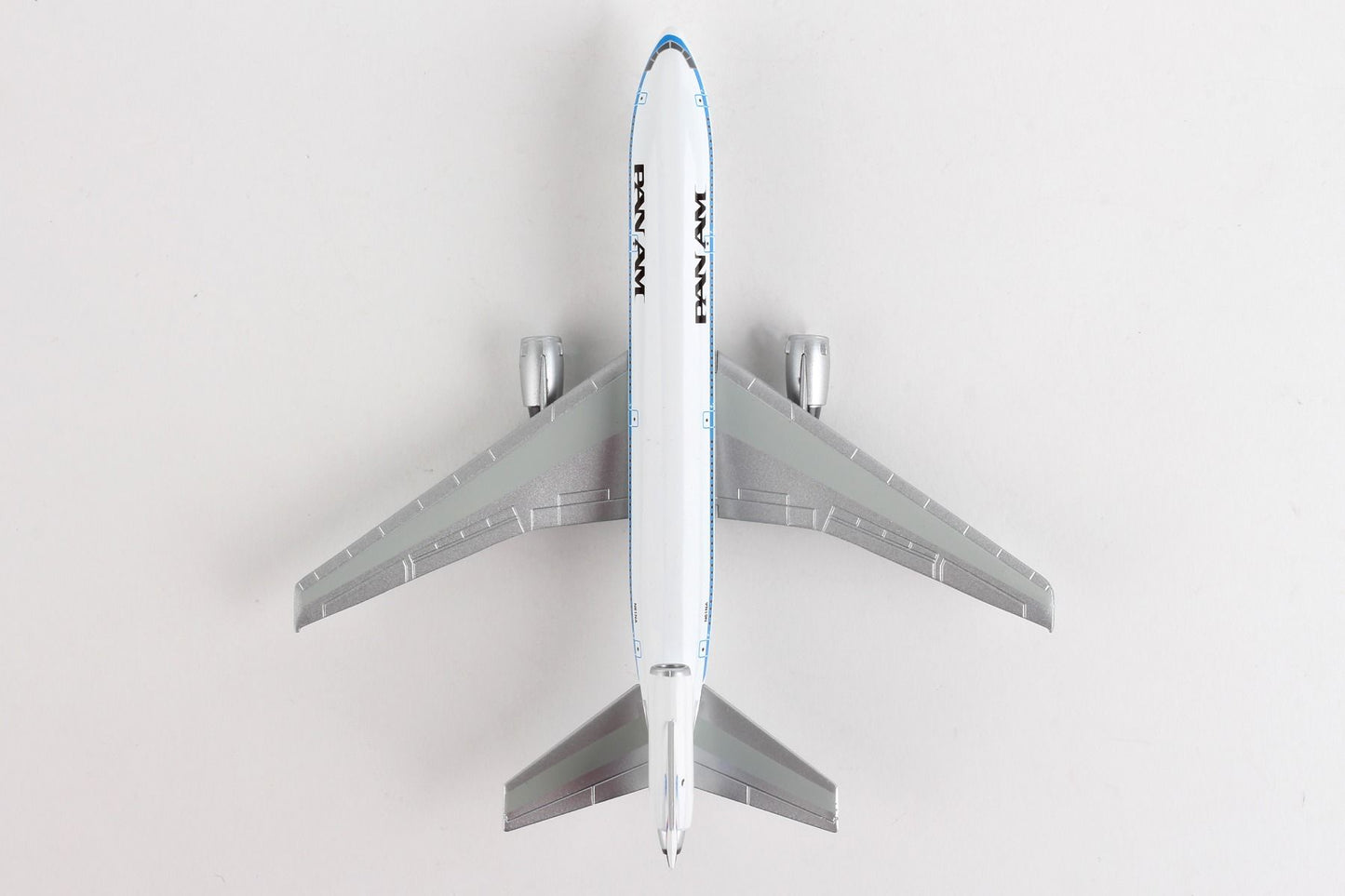 1/400 Pan Am DC10