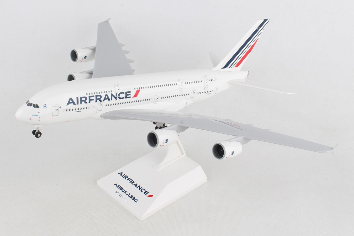 1/200 AIR FRANCE A380 w/Gear