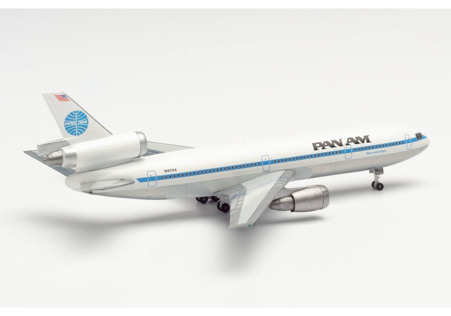 1/500 Pan American World Airways McDonnell Douglas DC-10-30 N84NA "Glory of the Skies"