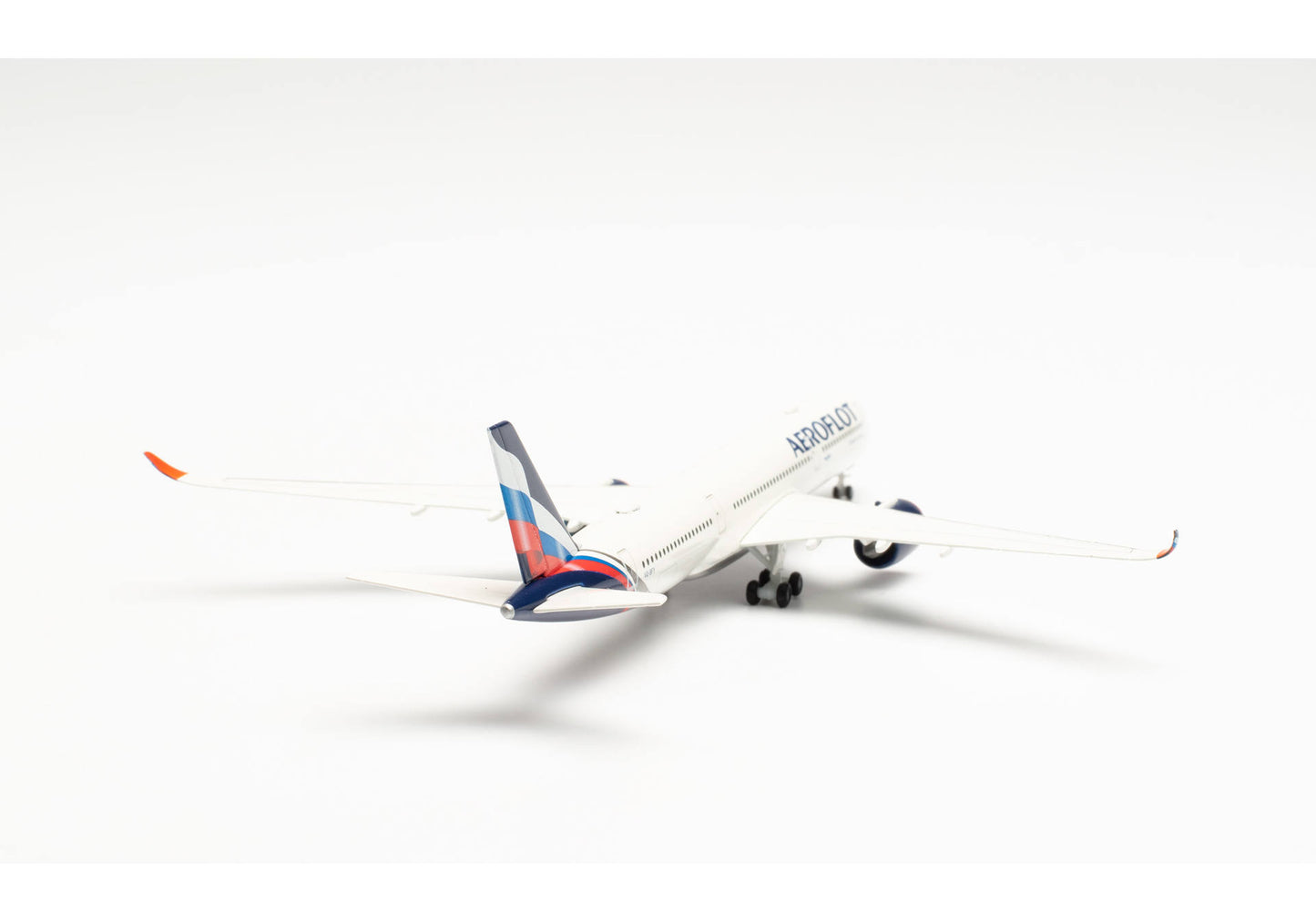 1/500 Aeroflot Airbus A350-900 VQ-BFY "P. Tchaikovsky"