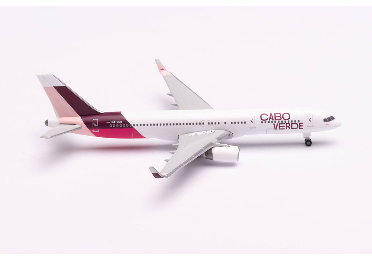 1/500 Cabo Verde Airlines Boeing 757-200 Island of Santiago Colors D4-CCG "Baía de Tarrafal"