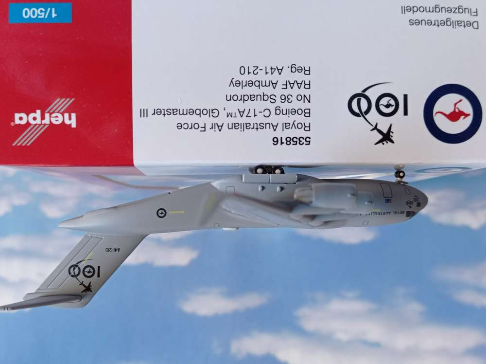 1/500 Royal Australian Air Force Boeing C-17A Globemaster III No 36 Squadron RAAF Amberley "RAAF 100" A41-210