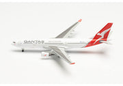 1/500 Qantas Airbus A330-200 VH-EBO "Kimberley"