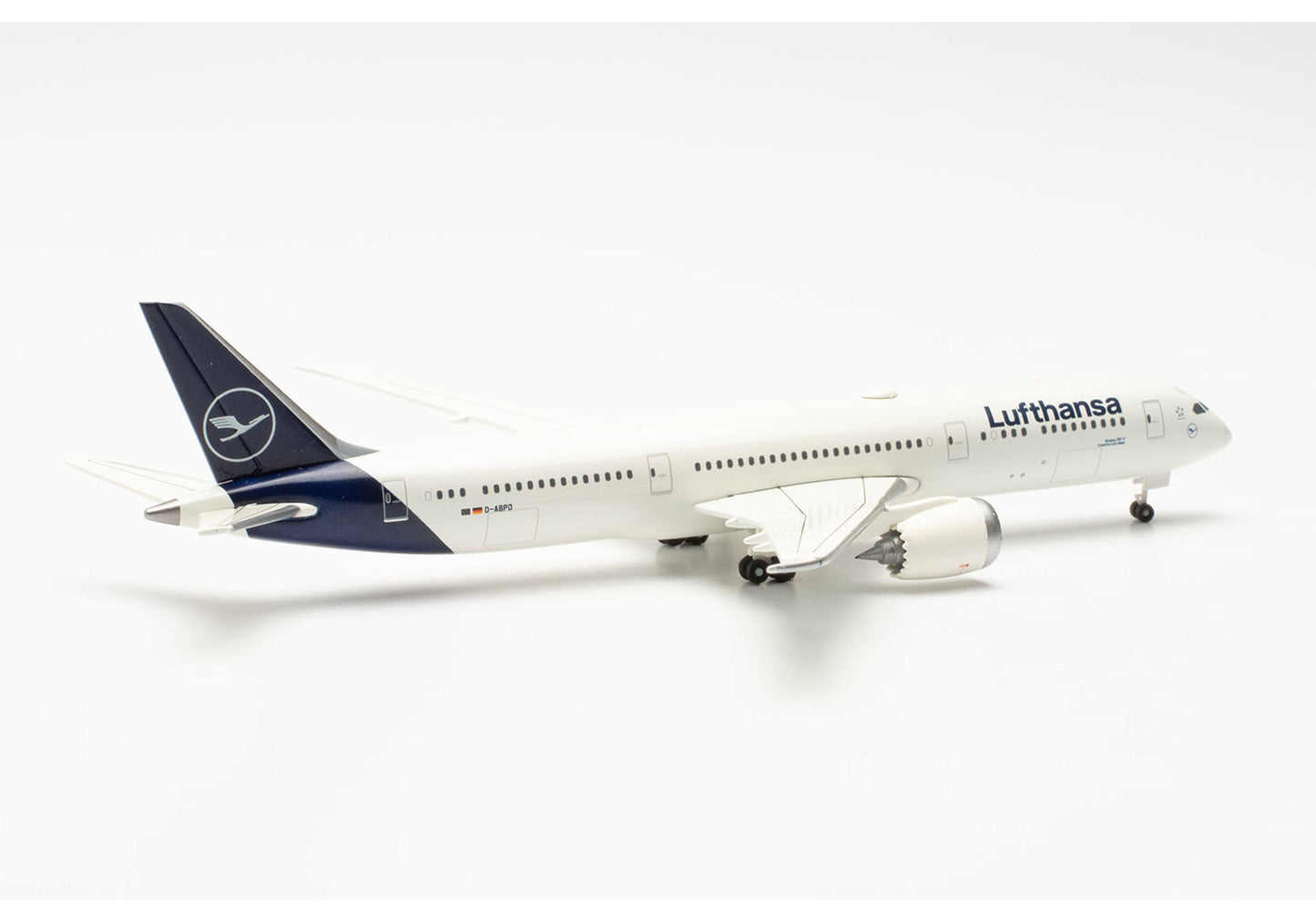 1/500 Lufthansa Boeing 787-9 Dreamliner D-ABPD "Frankfurt"