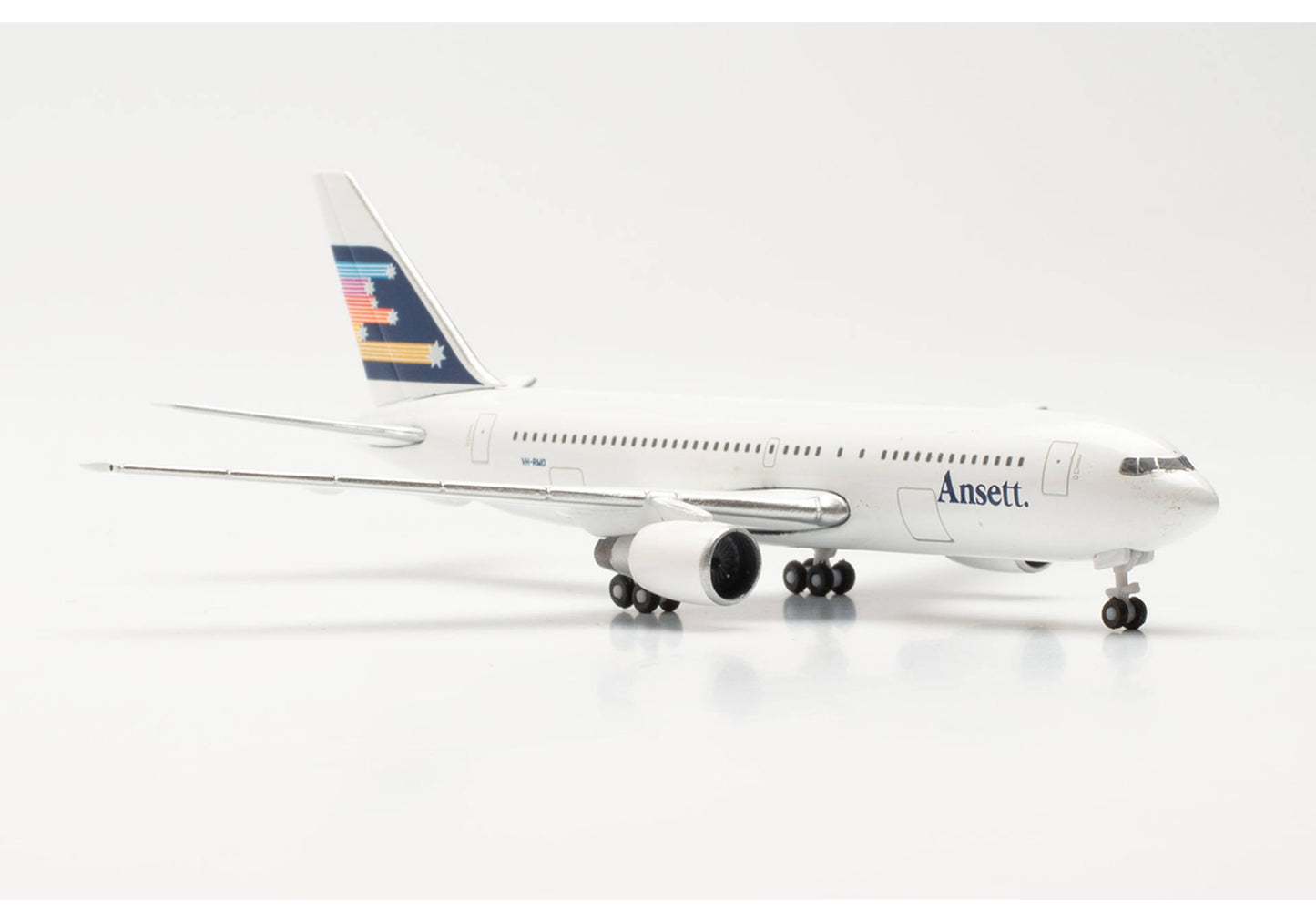 1/500 Ansett Airlines Boeing 767-200 "Southern Cross" Livery New Colors VH-RMD