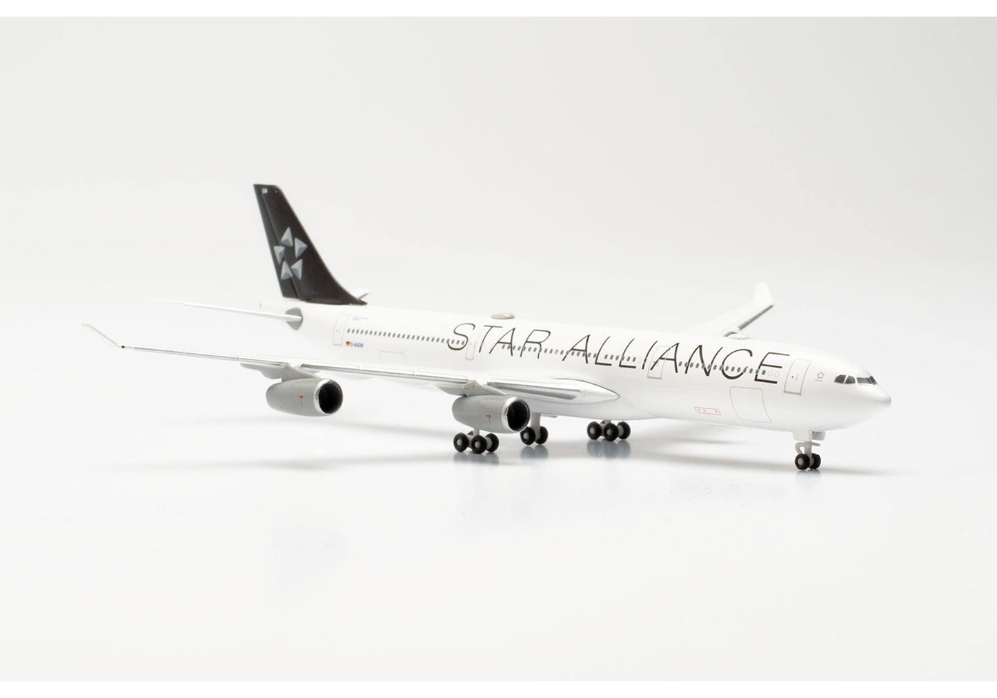 1/500 Lufthansa Airbus A340-300 "Star Alliance" D-AIGW "Gladbeck"