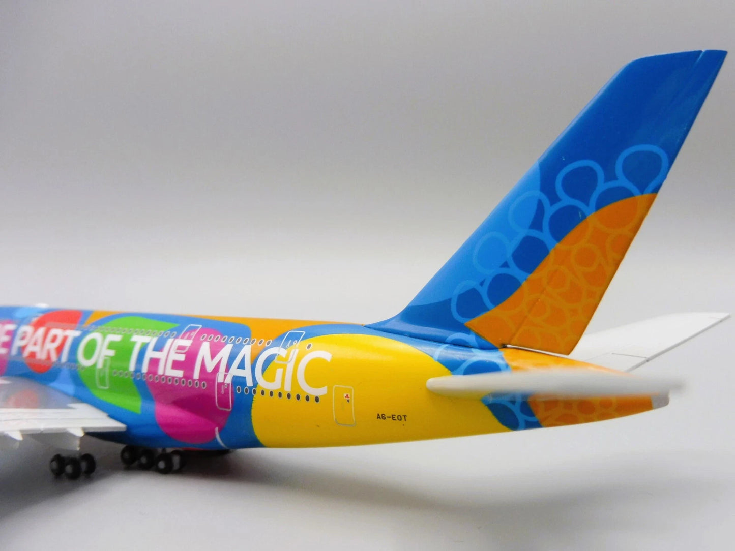 1/500 Emirates Airbus A380 "Destination Dubai" A6-EOT