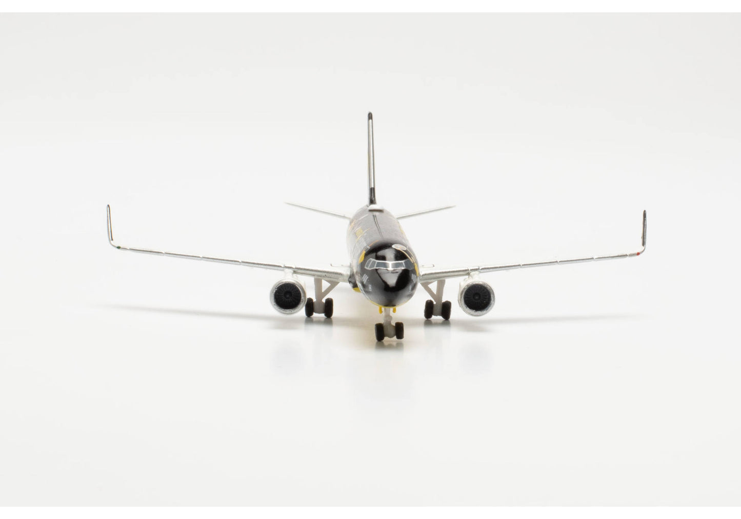1/500 Eurowings Airbus A320 "BVB FANAIRBUS" D-AEWM