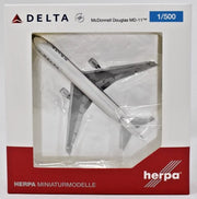 1/500 Delta Air Lines McDonnell Douglas MD-11 N806DE