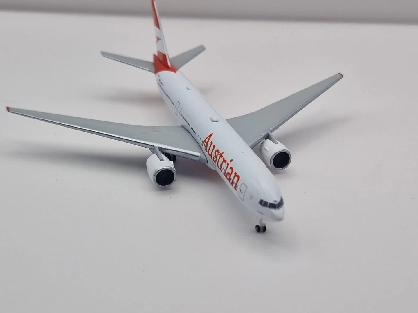 1/500 Austrian Airlines Boeing 777-200 OE-LPA "Sound of Music"