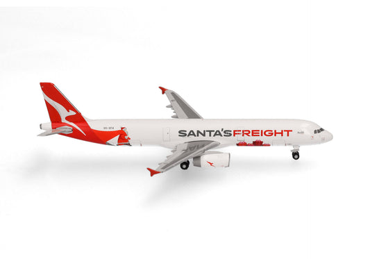 1/500 Qantas Freight Airbus A321P2F "Santa's Freight" VH-XF4