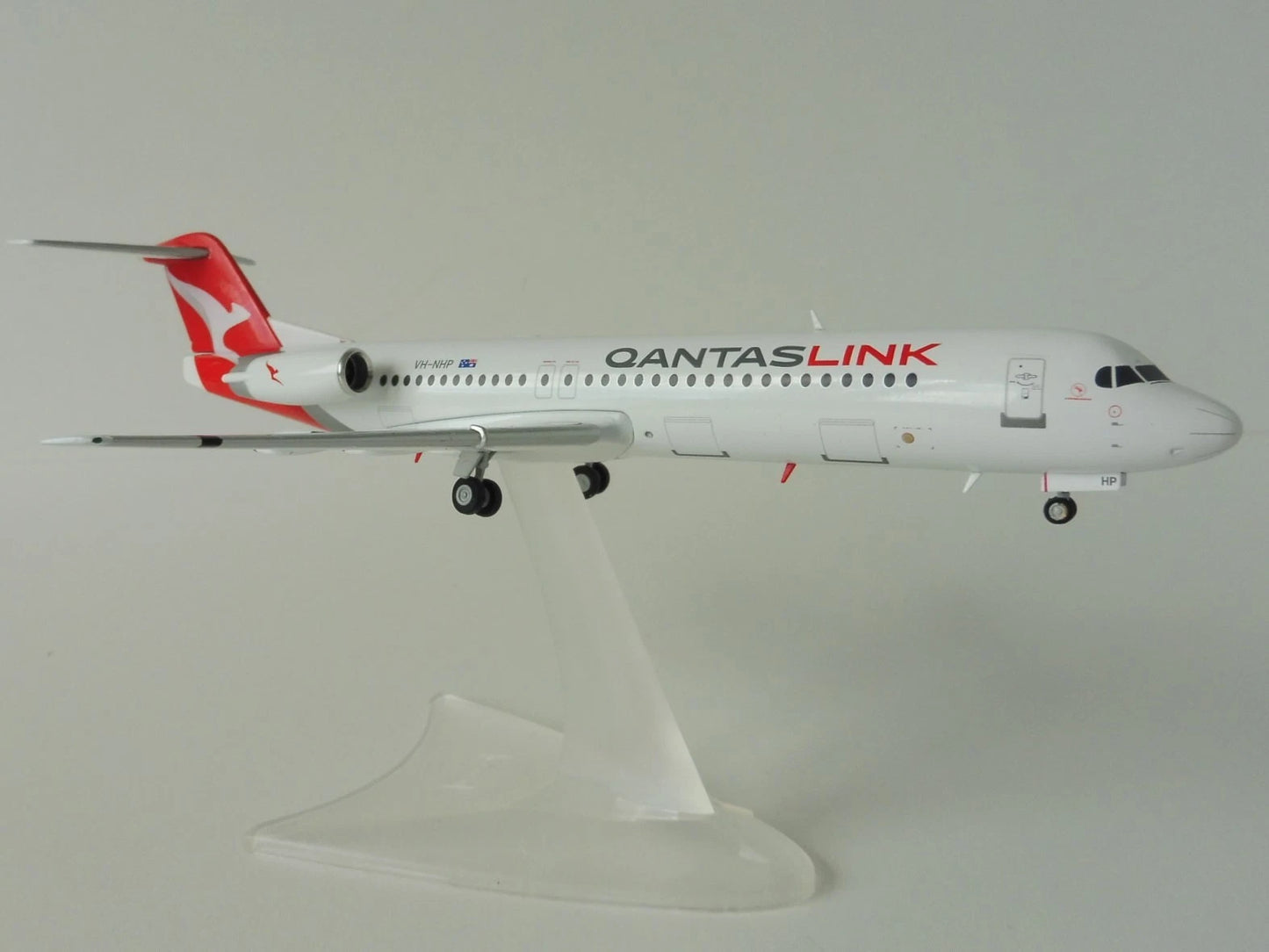 1/200 QantasLink Fokker 100 VH-NHP
