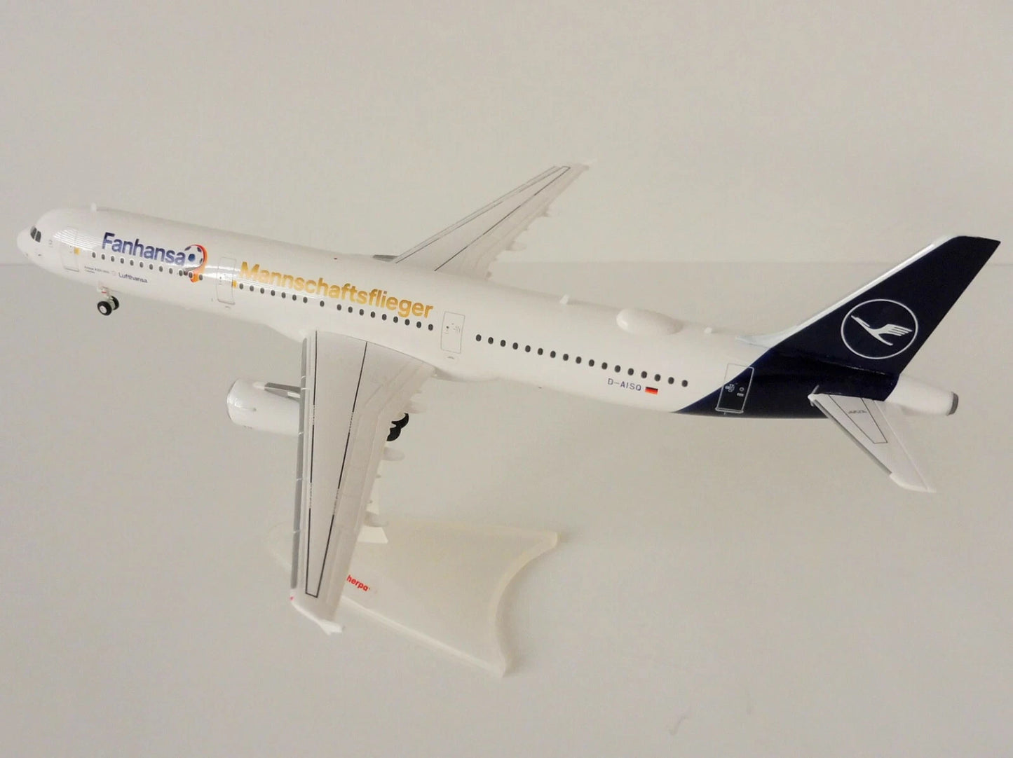 1/200 Lufthansa Airbus A321 "Fanhansa Team Plane" D-AISQ Lindau