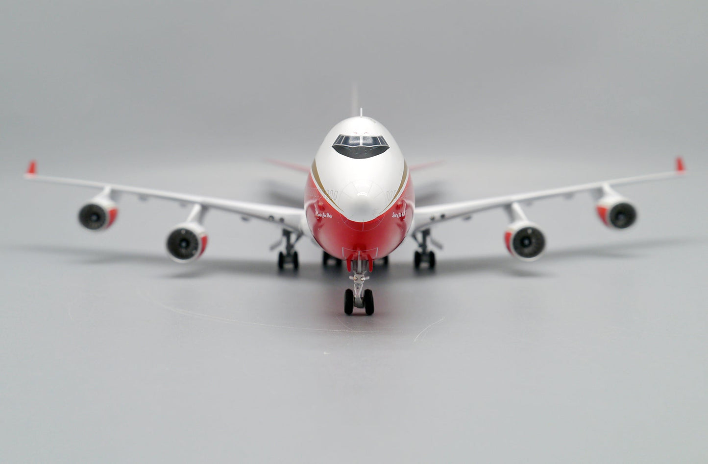 1/400 Global Super Tanker Services B747-400 (BCF) N744ST