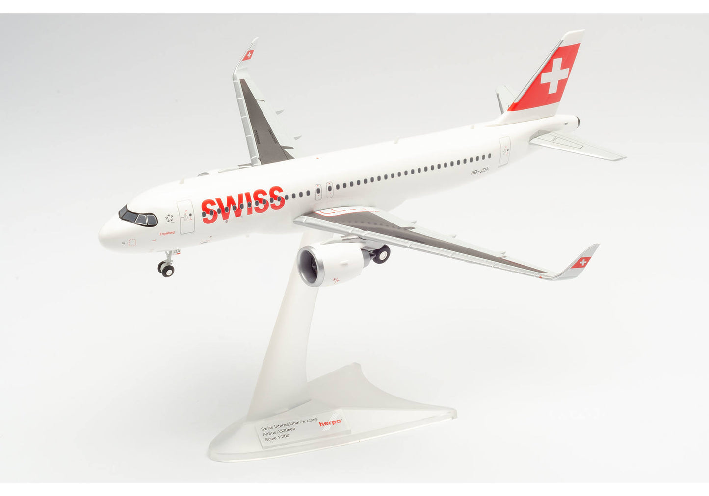 1/200 Swiss International Air Lines Airbus A320neo HB-JDA "Engelberg"