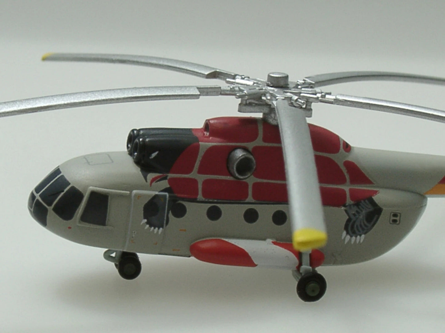 1/200 German Army Mil Mi-8TB "Hip" Heeresfliegerstaffel Ost "Good-By Hip" Cottbus 1993 93+62