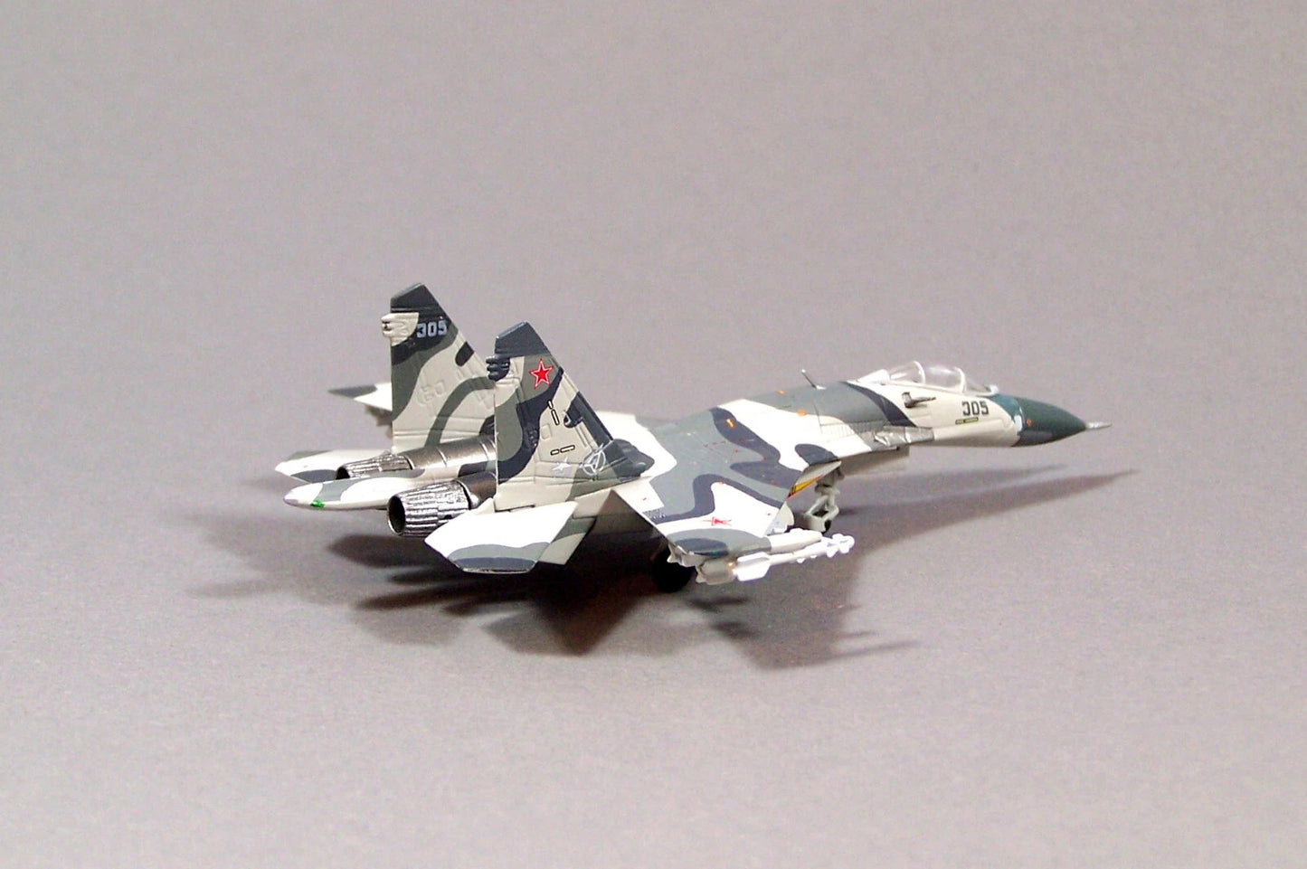 1/200 Sukhoi SU-27SM Demonstrator 305 Black