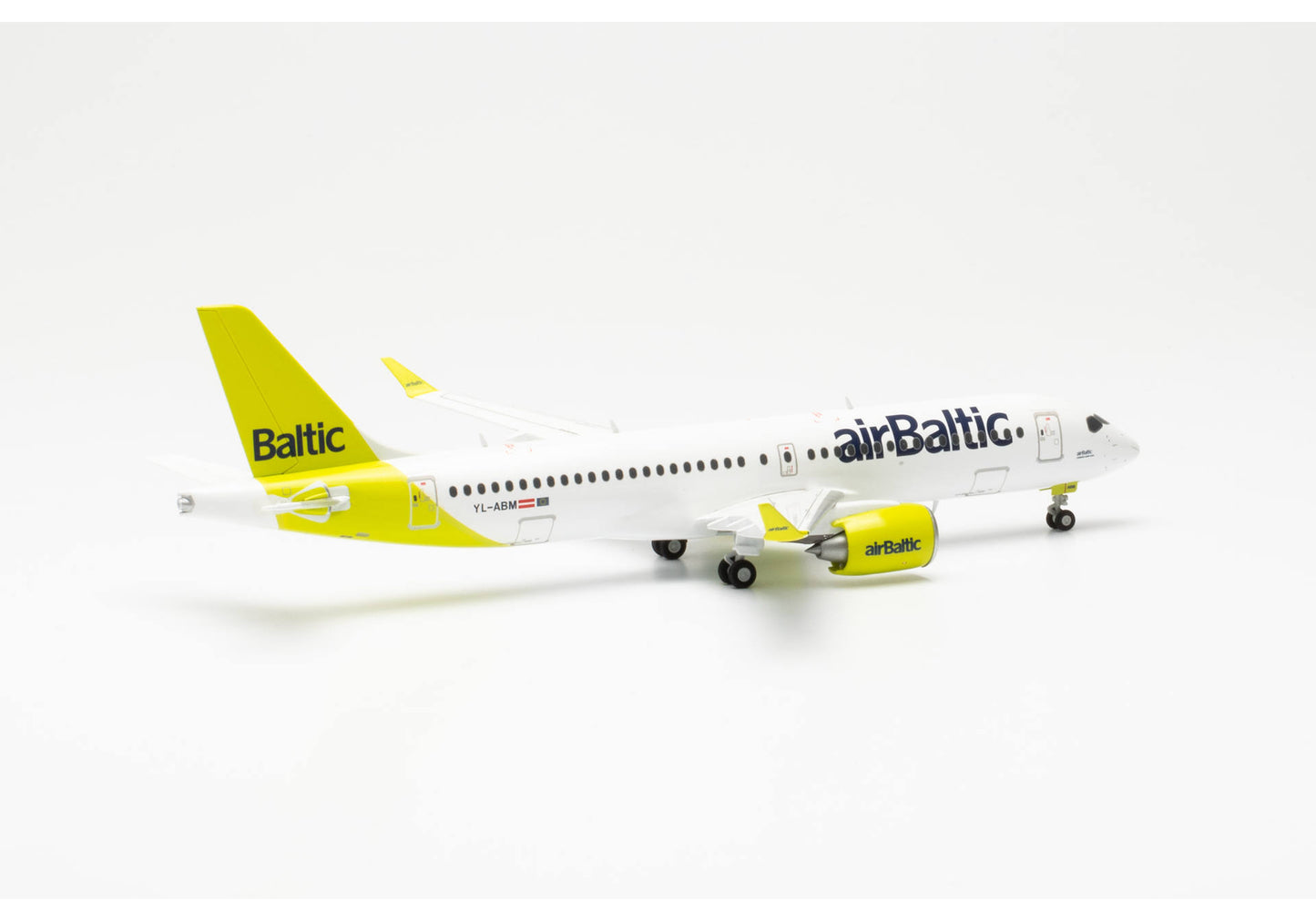 1/200 AirBaltic Airbus A220-300 YL-ABM