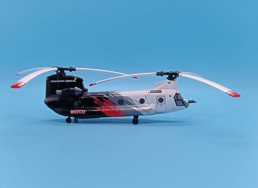 1/200 Coulson Aviation Boeing CH-47D Chinook N47CU
