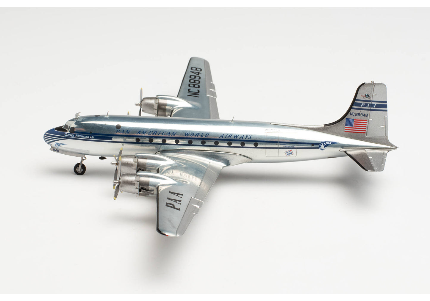 1/200 Pan American World Airways Douglas DC-4 NC88948 "Clipper Westward Ho"