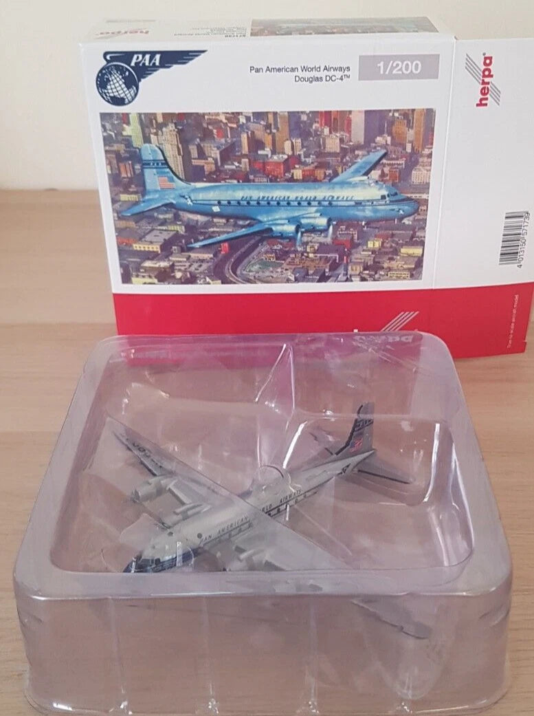 1/200 Pan American World Airways Douglas DC-4 NC88948 "Clipper Westward Ho"