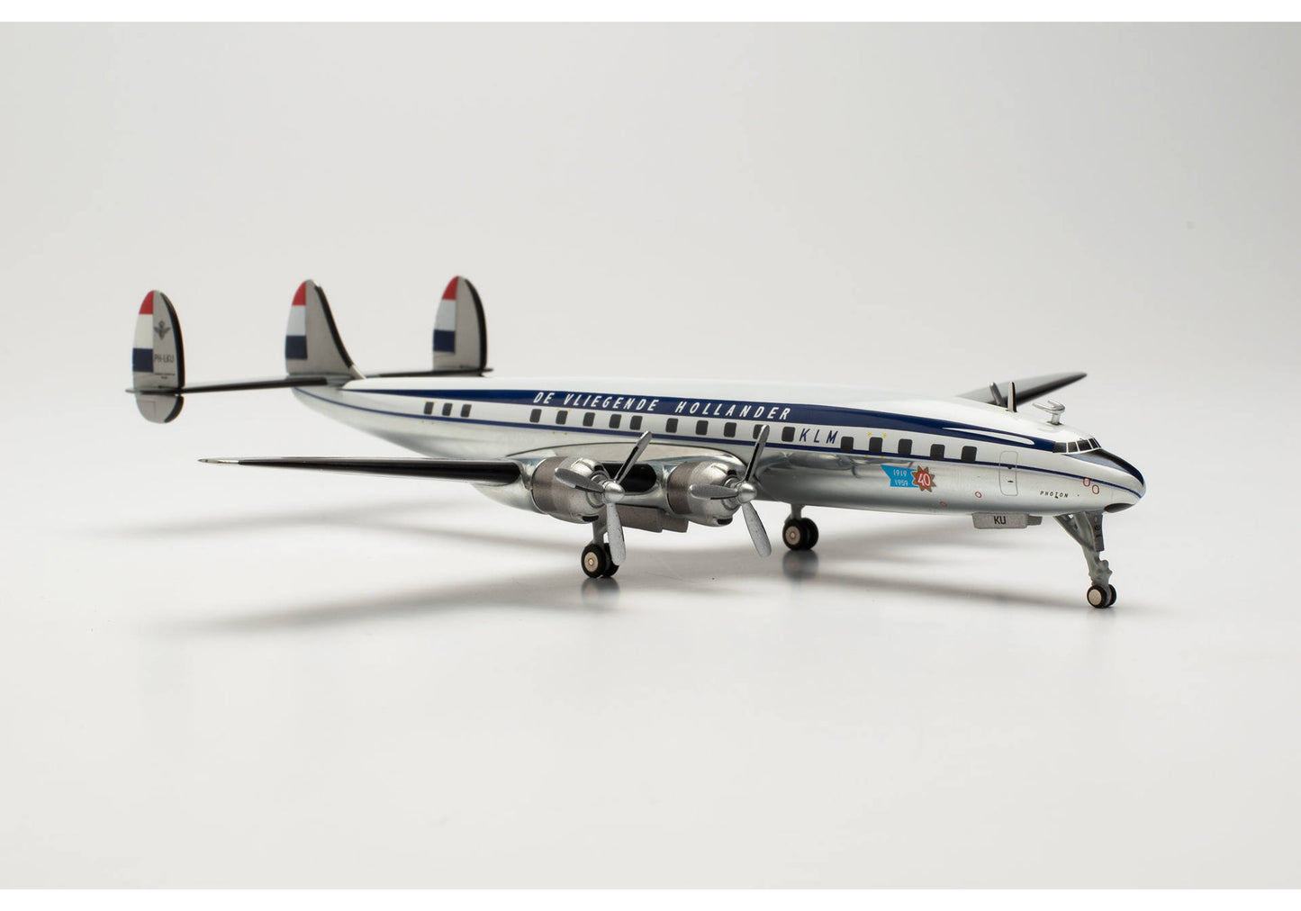 1/200 KLM Lockheed L-1049C Super Constellation PH-LKU "Photon"