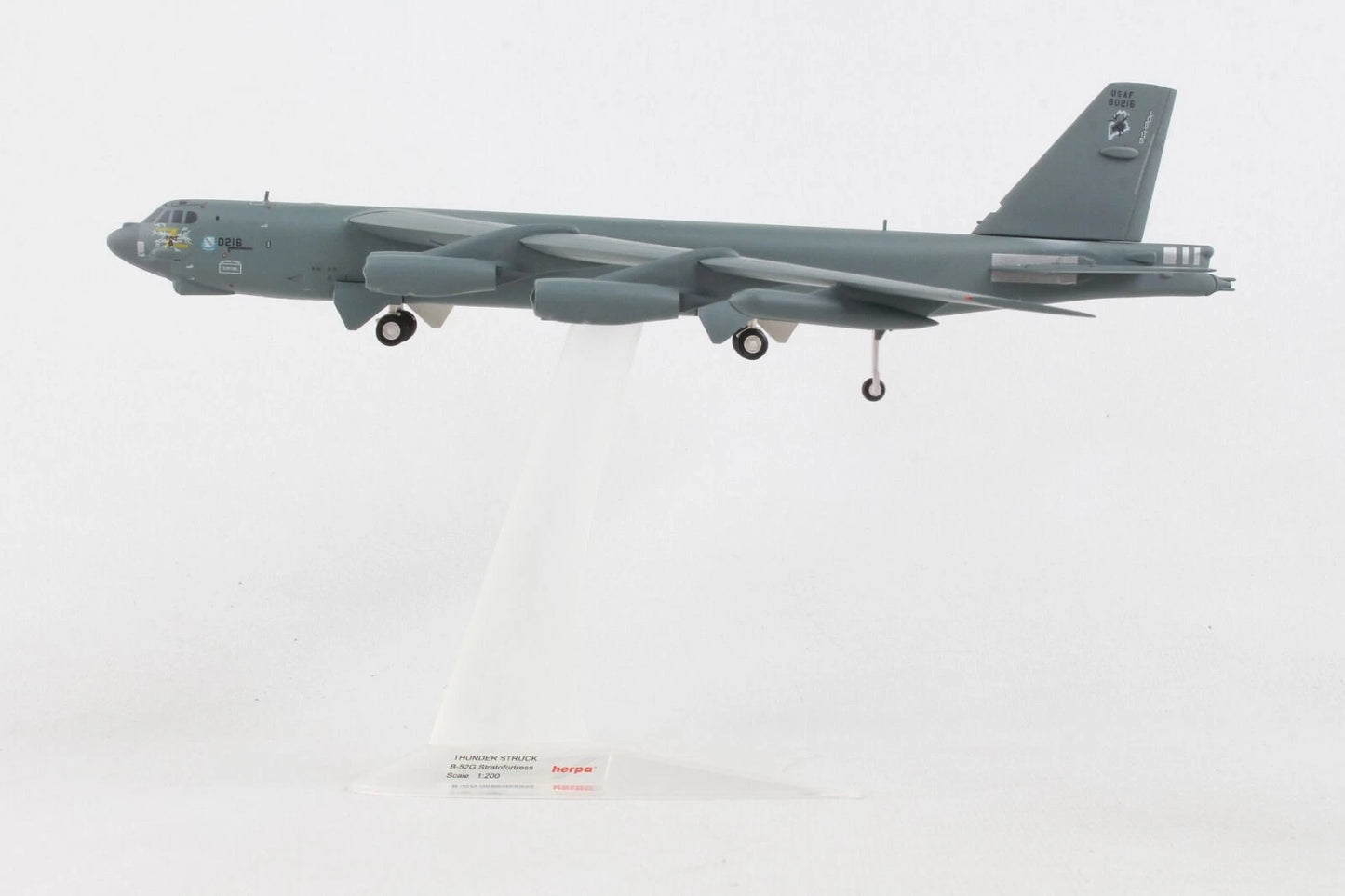 1/200 U.S. Air Force Boeing B-52G Stratofortress 4300th Bomb Wing Diego Cargia AB "Thunder Struck" 58-0216